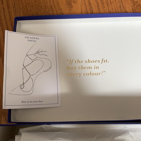 Like new Aquazurra gold lace design tie up flats - Picture 4 of 6